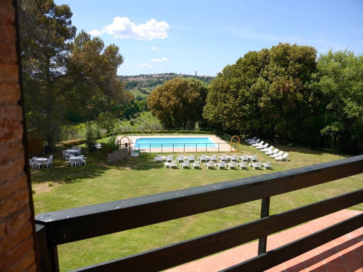 San Francesco Aparthotel Pomarance Esterno foto